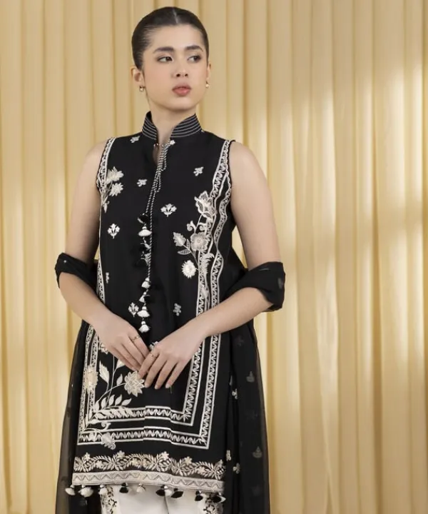 Online Sapphire 3 Piece - Embroidered Cotton Satin Suit BlackDupatta