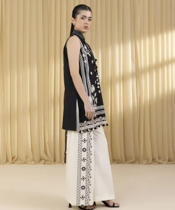 Online Sapphire 3 Piece - Embroidered Cotton Satin Suit BlackDupatta