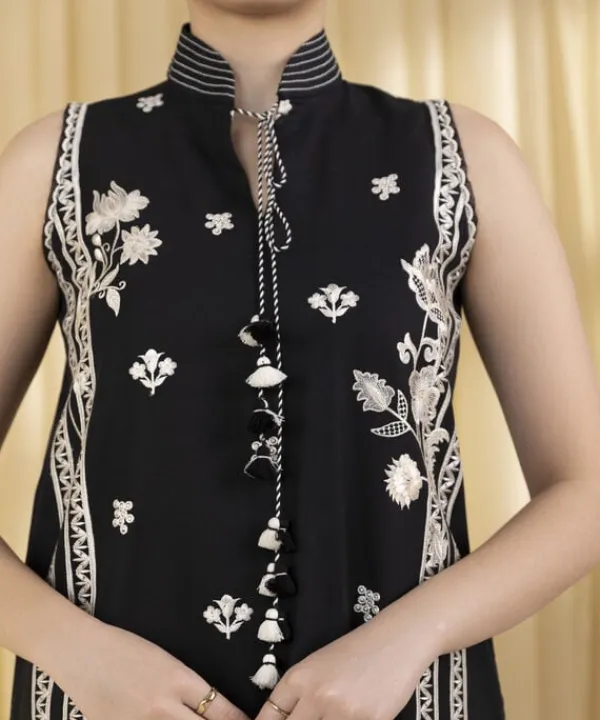 Online Sapphire 3 Piece - Embroidered Cotton Satin Suit BlackDupatta