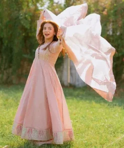 Fashion Sapphire 3 Piece - Embroidered Jacquard Suit Pink
