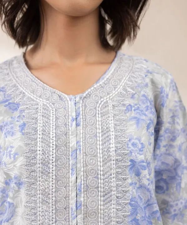 Online Sapphire 3 Piece - Embroidered Lawn Suit Off White And Light BlueDupatta