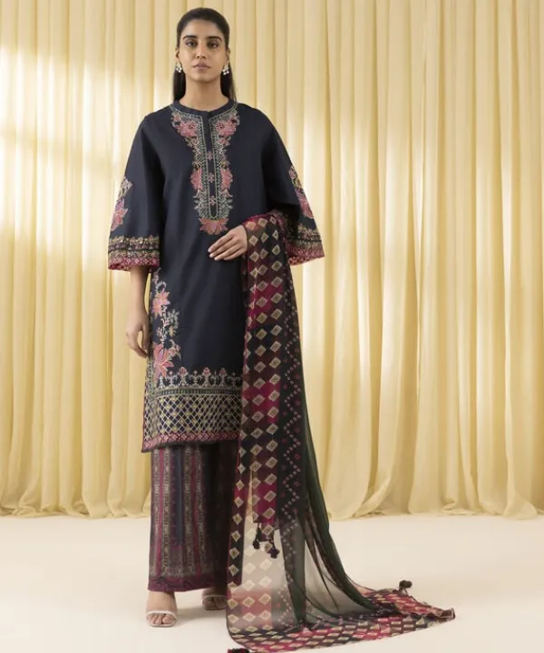 Fashion Sapphire 3 Piece - Embroidered Lawn Suit BlackDupatta