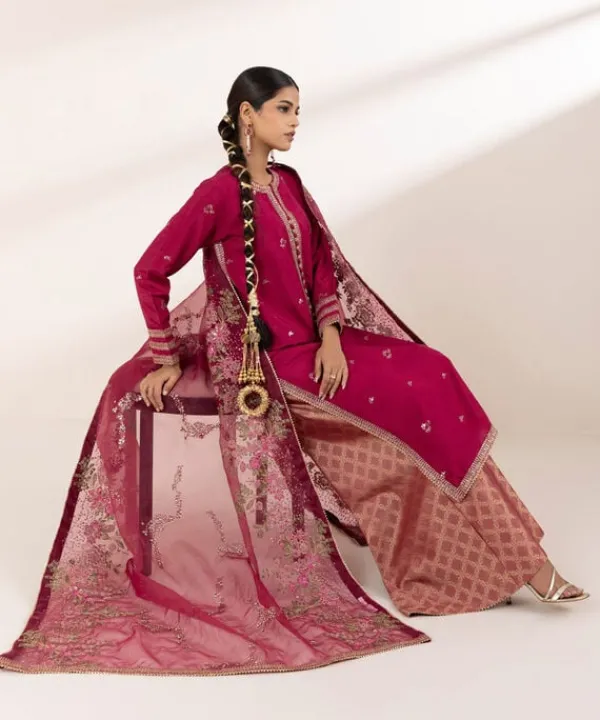 Fashion Sapphire 3 Piece - Embroide Raw Silk Suit Red
