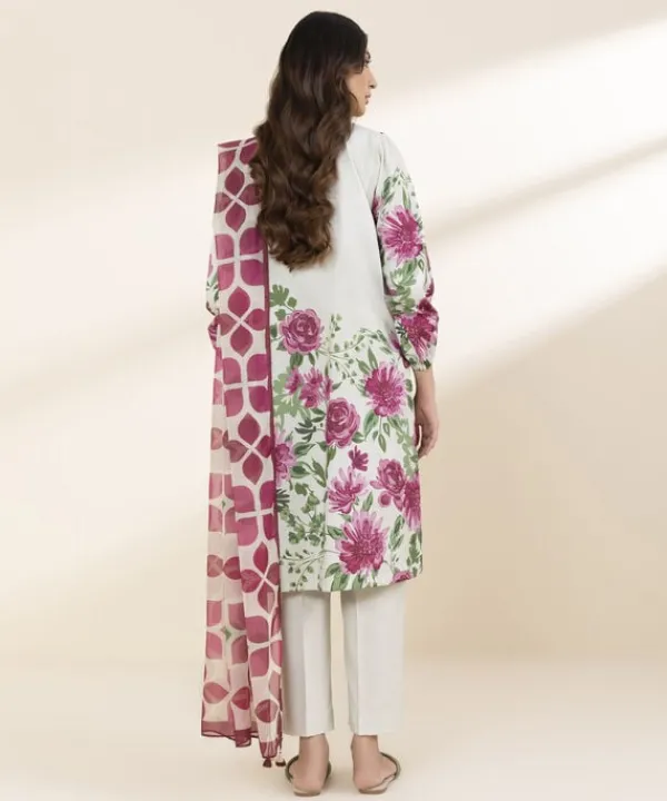 Fashion Sapphire 3 Piece - Printed Lawn Suit Off White & MagentaDupatta