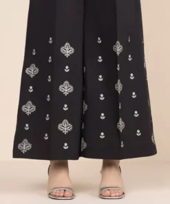 New Sapphire Embroidered Cambric Flared Pants Black