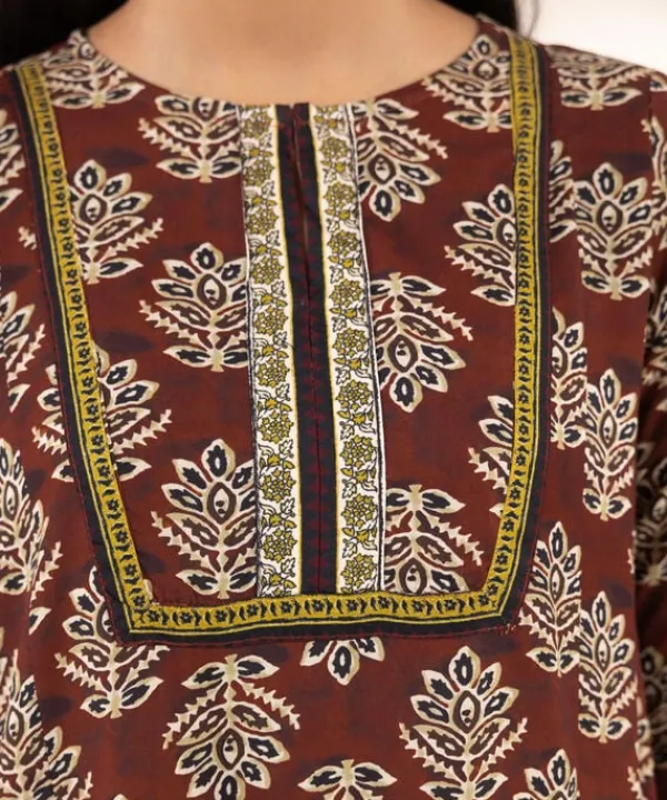 Hot Sapphire Printed Arabic Lawn Shirt